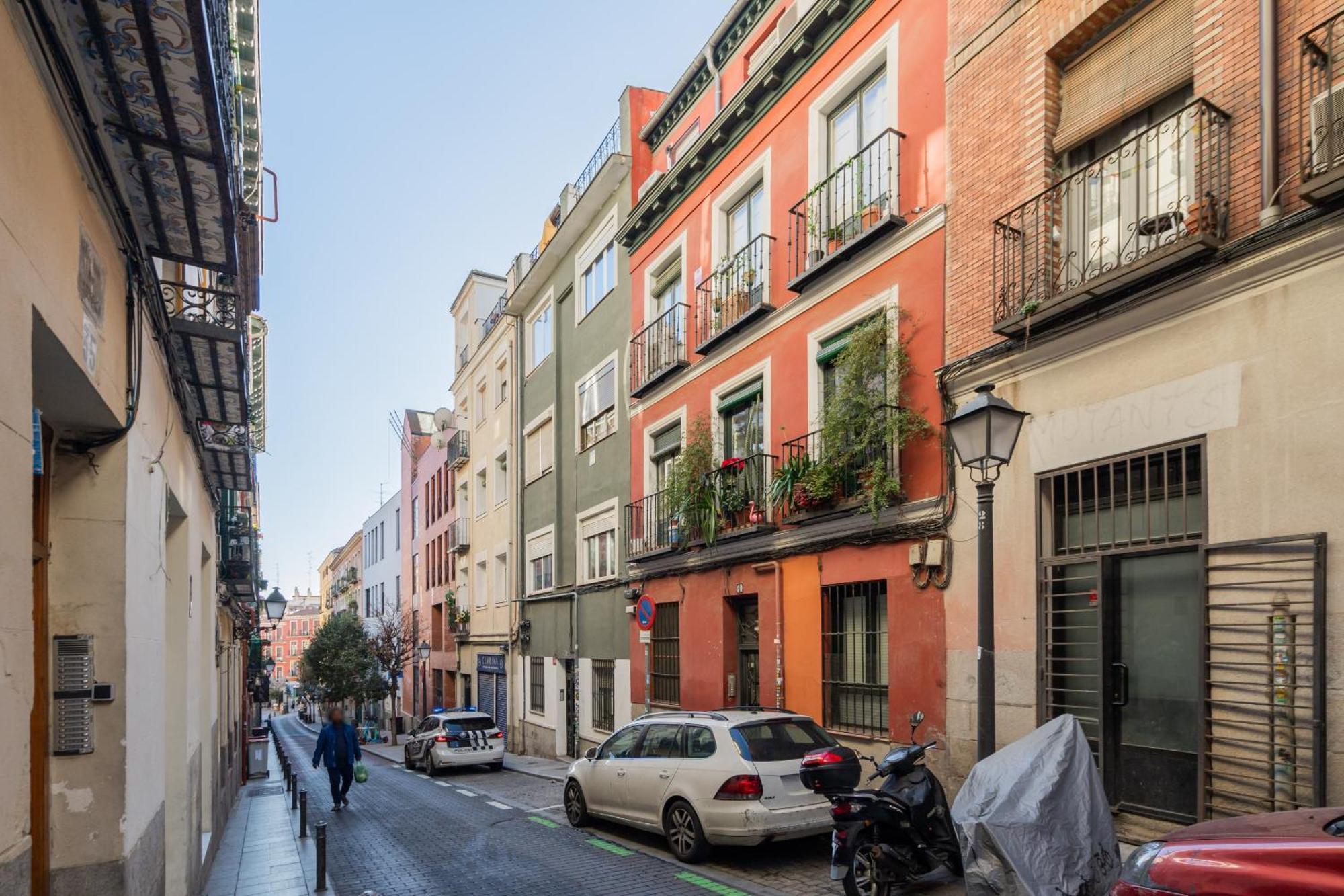 Apartamento En La Plaza De Lavapies Alquiler Temporal Madri Exterior foto